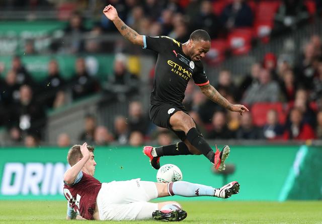 因重心后仰 因重心后仰